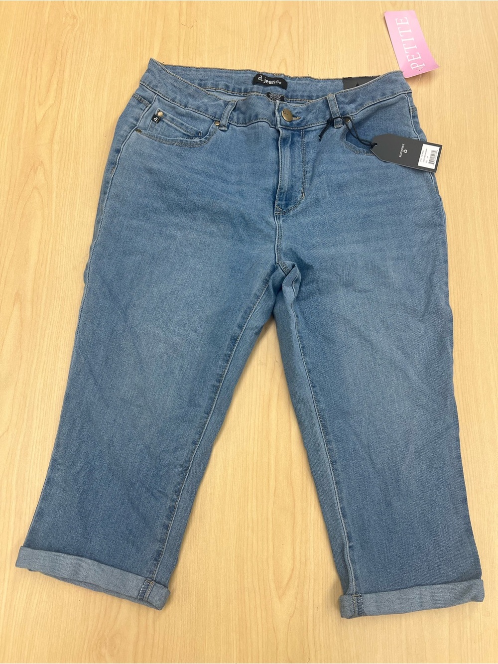 d. jeans Light Blue Cropped Capri Jeans